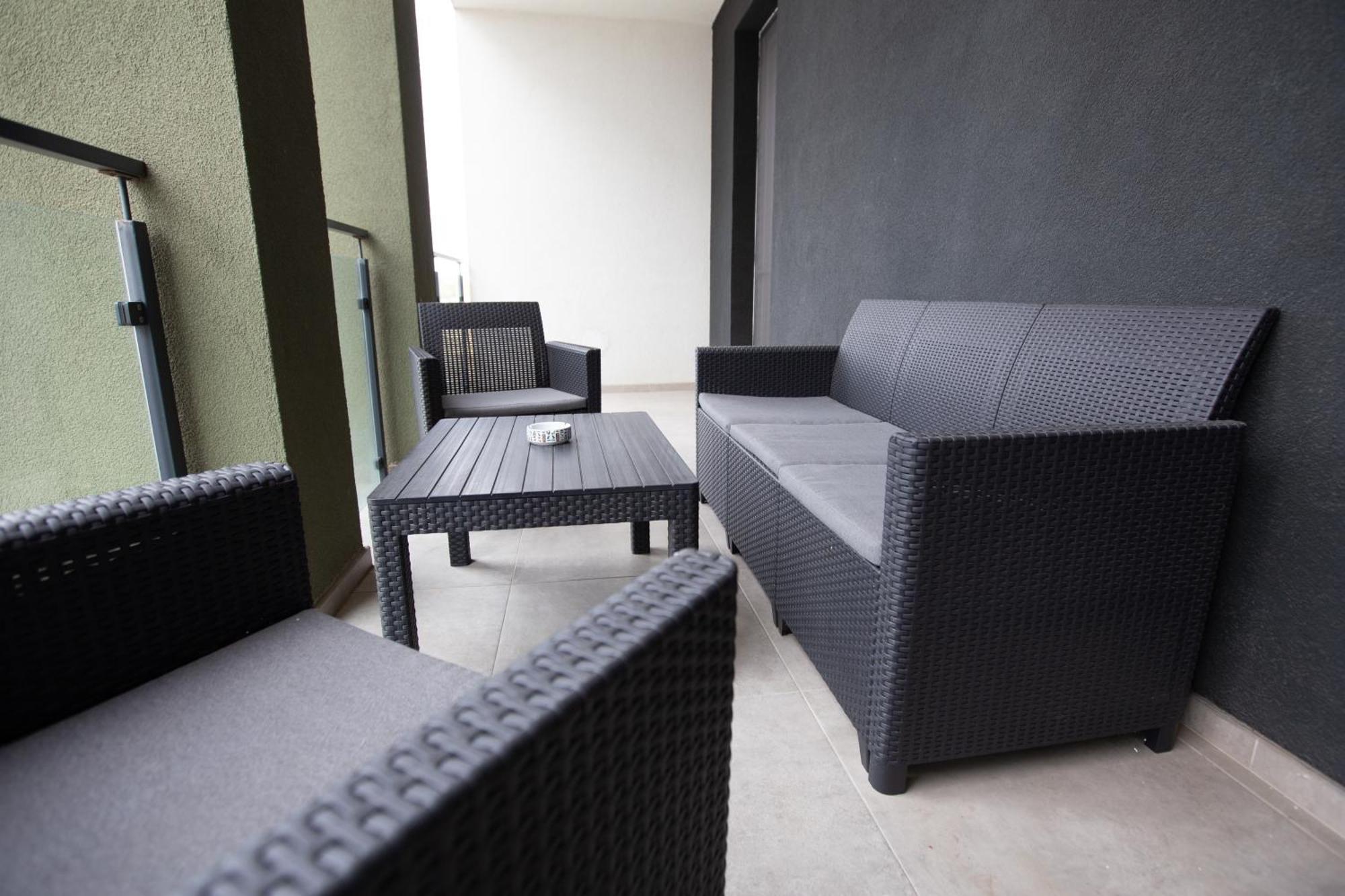 Ateneo Apartament *