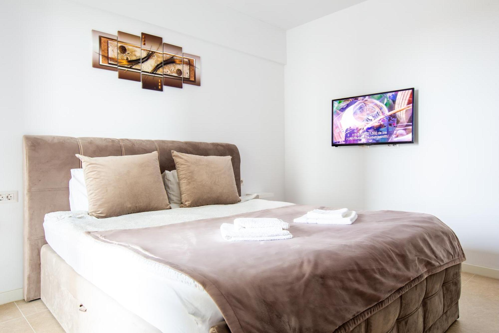 Ateneo Apartament *